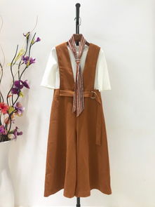 杭州時(shí)尚新勢(shì)力 言語(yǔ)天堂秋裝折扣批發(fā)，艾森絲服飾打造女裝潮流新篇章